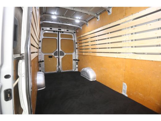 Volkswagen Crafter 35 2.0 TDI Highline 140PK L4H3 | 3000KG Trekgew. | Trekh. | Euro6 | Airco | Cruise | Carplay | Ca... ActivLease financial lease