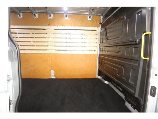 Volkswagen Crafter 35 2.0 TDI Highline 140PK L4H3 | 3000KG Trekgew. | Trekh. | Euro6 | Airco | Cruise | Carplay | Ca... ActivLease financial lease