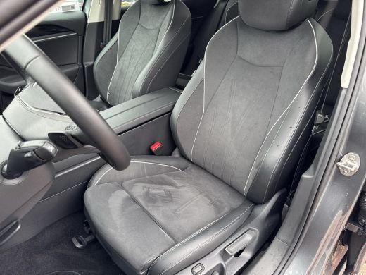 Volkswagen Passat Variant 1.5 eHybrid Business | PHEV | Trekhaak | Lane Assist | Front Assist | Adapt. Cruise | SOH... ActivLease financial lease