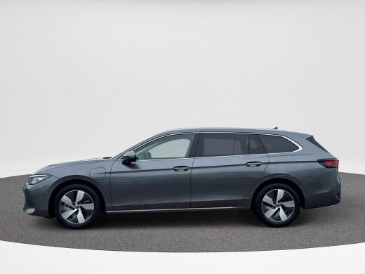 Volkswagen Passat Variant 1.5 eHybrid Business | PHEV | Trekhaak | Lane Assist | Front Assist | Adapt. Cruise | SOH... ActivLease financial lease