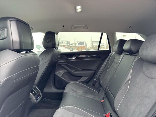 Volkswagen Passat Variant 1.5 eHybrid Business | PHEV | Trekhaak | Lane Assist | Front Assist | Adapt. Cruise | SOH... ActivLease financial lease