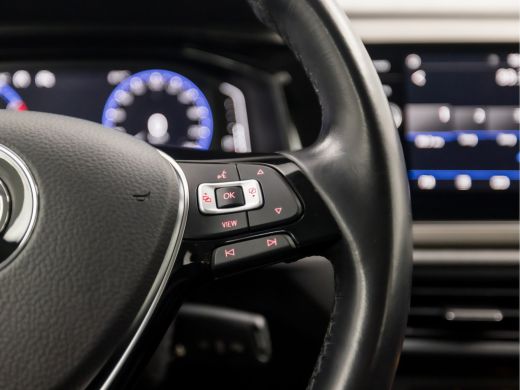 Volkswagen Polo 1.0 TSI Sportline (VIRTUAL COCKPIT, APPLE CARPLAY, GROOT NAVI, ADAPTIVE CRUISE, SPORTSTOELEN, ARM... ActivLease financial lease