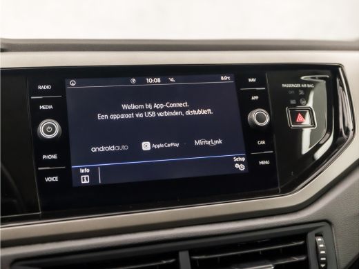 Volkswagen Polo 1.0 TSI Sportline (VIRTUAL COCKPIT, APPLE CARPLAY, GROOT NAVI, ADAPTIVE CRUISE, SPORTSTOELEN, ARM... ActivLease financial lease