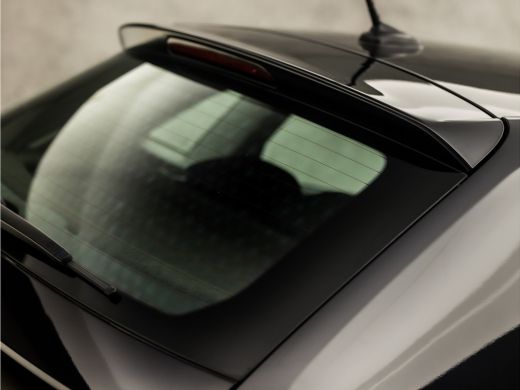 Volkswagen Polo 1.0 TSI Sportline (VIRTUAL COCKPIT, APPLE CARPLAY, GROOT NAVI, ADAPTIVE CRUISE, SPORTSTOELEN, ARM... ActivLease financial lease