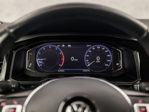 Volkswagen Polo 1.0 TSI Sportline (VIRTUAL COCKPIT, APPLE CARPLAY, GROOT NAVI, ADAPTIVE CRUISE, SPORTSTOELEN, ARM... ActivLease financial lease