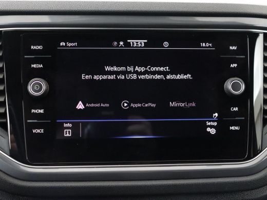 Volkswagen T-Roc 1.5 TSI Sport | Trekhaak | Camera | Carplay | Full LED | Adaptive cruise | Virtual Cockpit | Clim... ActivLease financial lease