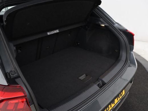 Volkswagen T-Roc 1.5 TSI Sport | Trekhaak | Camera | Carplay | Full LED | Adaptive cruise | Virtual Cockpit | Clim... ActivLease financial lease