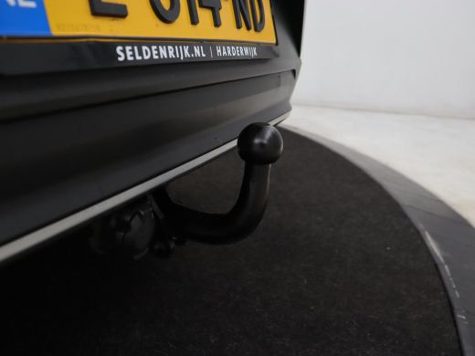 Volkswagen T-Roc 1.5 TSI Sport | Trekhaak | Camera | Carplay | Full LED | Adaptive cruise | Virtual Cockpit | Clim... ActivLease financial lease