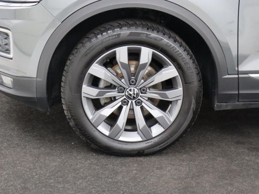 Volkswagen T-Roc 1.5 TSI Sport | Trekhaak | Camera | Carplay | Full LED | Adaptive cruise | Virtual Cockpit | Clim... ActivLease financial lease