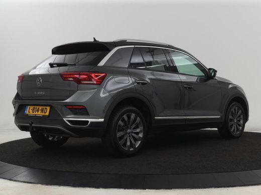 Volkswagen T-Roc 1.5 TSI Sport | Trekhaak | Camera | Carplay | Full LED | Adaptive cruise | Virtual Cockpit | Clim... ActivLease financial lease
