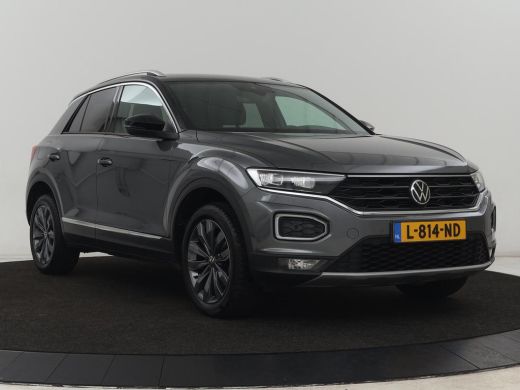 Volkswagen T-Roc 1.5 TSI Sport | Trekhaak | Camera | Carplay | Full LED | Adaptive cruise | Virtual Cockpit | Clim... ActivLease financial lease