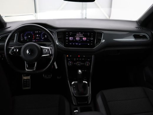 Volkswagen T-Roc 1.5 TSI Sport | Trekhaak | Camera | Carplay | Full LED | Adaptive cruise | Virtual Cockpit | Clim... ActivLease financial lease