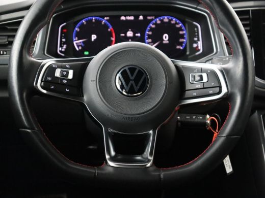Volkswagen T-Roc 1.5 TSI Sport | Trekhaak | Camera | Carplay | Full LED | Adaptive cruise | Virtual Cockpit | Clim... ActivLease financial lease