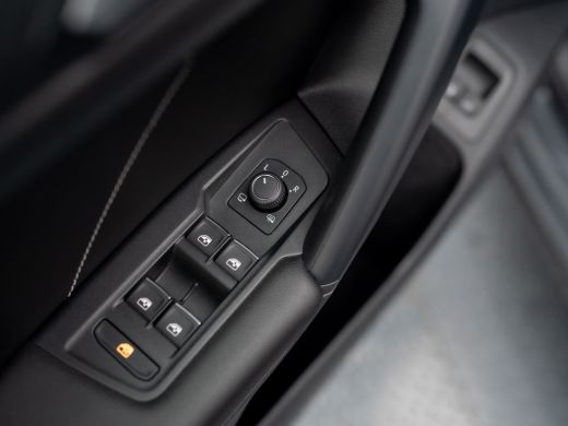 Volkswagen Tiguan 1.4 TSI eHybrid R-Line Business+ | Black Style | Keyless | Camera | IQ Light | Elk. A-klep | Prij... ActivLease financial lease