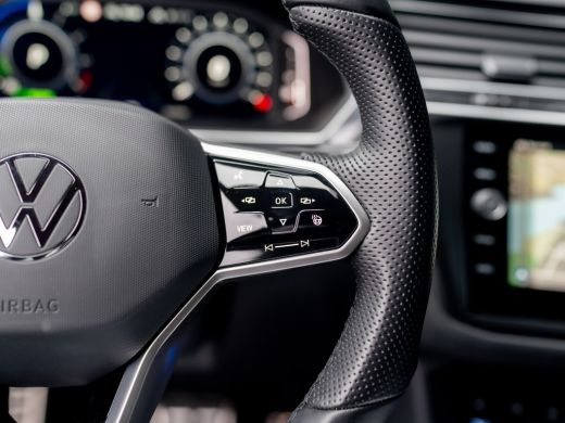 Volkswagen Tiguan 1.4 TSI eHybrid R-Line Business+ | Head Up | Trekhaak wegkl. | 20'' | IQ Light | Side Assist | Ca... ActivLease financial lease