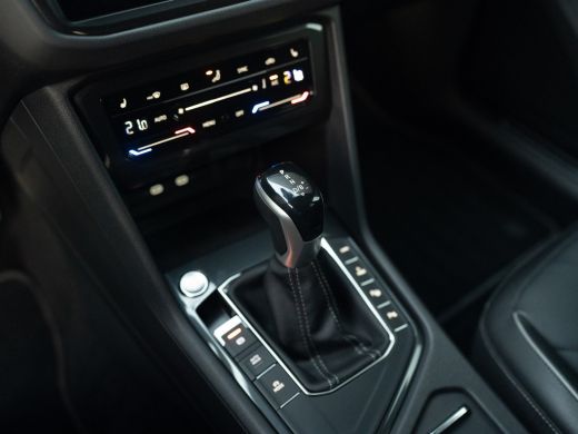 Volkswagen Tiguan 1.4 TSI eHybrid R-Line Business+ | Stoelgeheugen | Head Up | Trekhaak wegkl. | IQ Light | Camera ... ActivLease financial lease