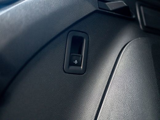 Volkswagen Tiguan 1.4 TSI eHybrid R-Line Business+ | Stoelgeheugen | Head Up | Trekhaak wegkl. | IQ Light | Camera ... ActivLease financial lease