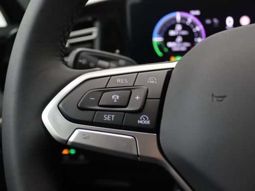 Volkswagen Tiguan 1.5 eHybrid Elegance 204PK DSG Ergo Active Best. Stoel, Keyless, Navi via Apple Carplay/Android A... ActivLease financial lease