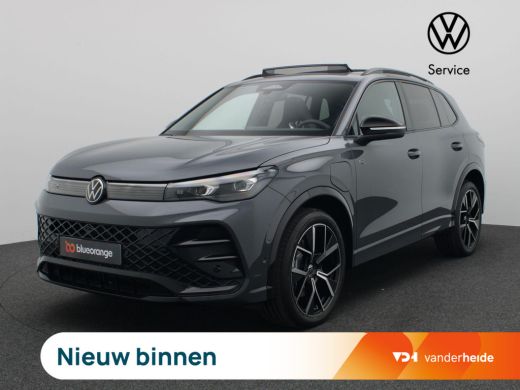Volkswagen Tiguan 1.5 eHybrid R-Line Edition 204PK DSG Pano-Schuifdak, Black Style, Trekhaak, 20" LM Velgen, Keyles...