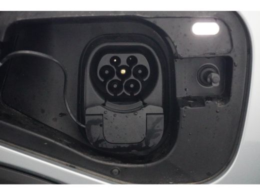 Volkswagen Tiguan 1.5 TSI eHybrid 204 pk Life | Achteruitrijcamera | Assistance package including Adaptive Cruise C... ActivLease financial lease