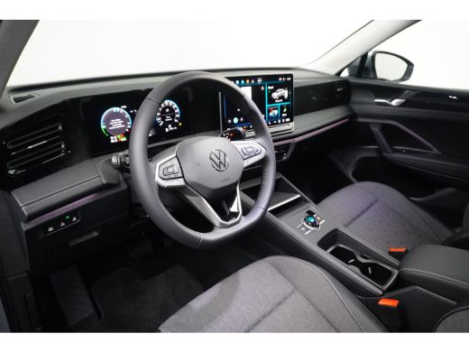 Volkswagen Tiguan 1.5 TSI eHybrid 204 pk Life | Achteruitrijcamera | Assistance package including Adaptive Cruise C... ActivLease financial lease