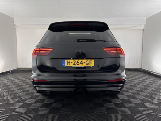 Volkswagen Tiguan Allspace 1.5 TSI R-Line Highline Business [ 7-Pers. ] Aut. *PANO | ARTVELOURS | FULL-LED | DIGI-COCKPIT | ... ActivLease financial lease