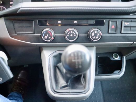 Volkswagen Transporter 2.0 TDI 150PK GLASRESTEEL ActivLease financial lease