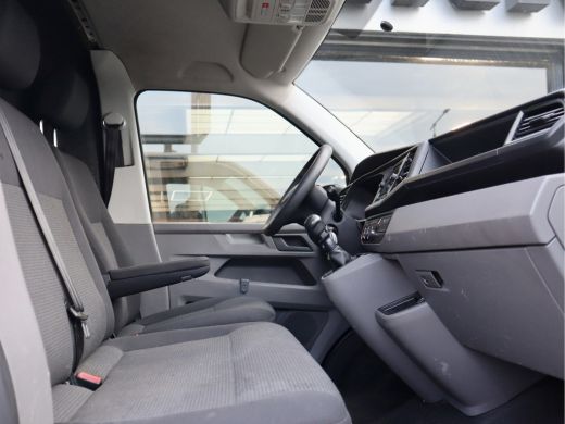 Volkswagen Transporter 2.0 TDI 150PK GLASRESTEEL ActivLease financial lease