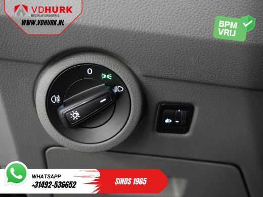 Volkswagen Transporter 2.0 TDI L2 NL Auto/ Carplay/ Airco/ Cruise/ 16"LMV/ PDC/ Trekhaak ActivLease financial lease