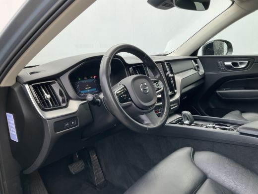 Volvo  XC60 2.0 T8 Plug-in hybrid AWD Plus Dark 1Eig BLIS Memory Stoel/stuur Verw Pano Carplay ActivLease financial lease