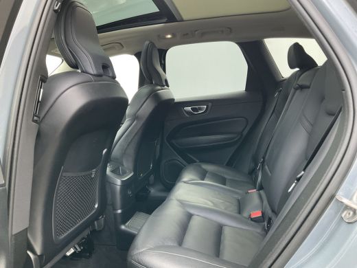 Volvo  XC60 2.0 T8 Plug-in hybrid AWD Plus Dark 1Eig BLIS Memory Stoel/stuur Verw Pano Carplay ActivLease financial lease