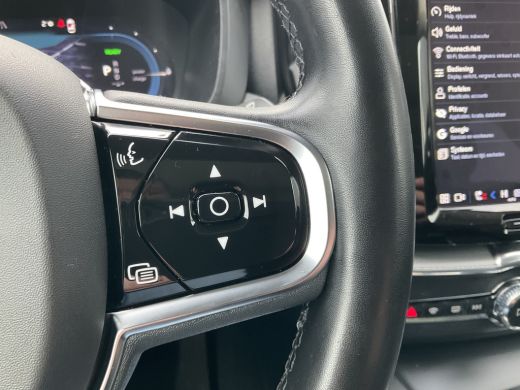 Volvo  XC60 2.0 T8 Plug-in hybrid AWD Plus Dark 1Eig BLIS Memory Stoel/stuur Verw Pano Carplay ActivLease financial lease