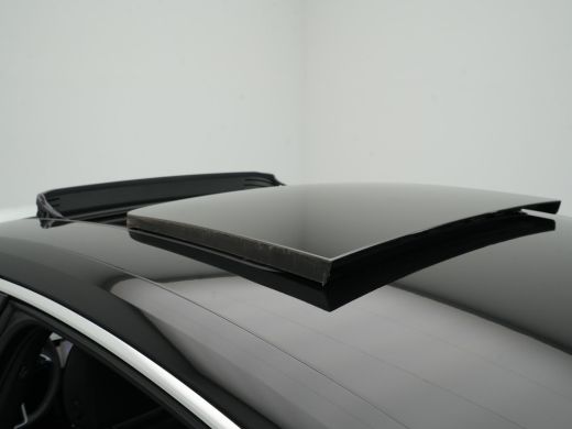 Audi e-tron 55 408pk quattro S edition S-line 95kWh Panorama Bang & Olufsen Stoelverwarming Pdc Acc Stoelmemo... ActivLease financial lease