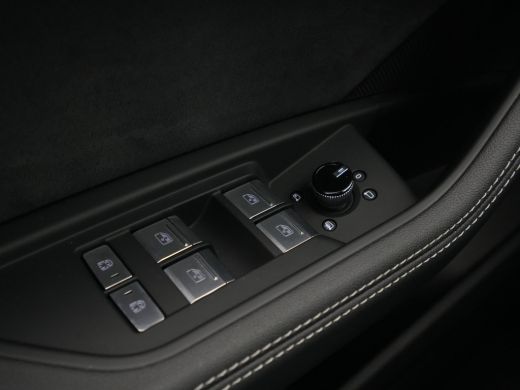 Audi e-tron 55 408pk quattro S edition S-line 95kWh Panorama Bang & Olufsen Stoelverwarming Pdc Acc Stoelmemo... ActivLease financial lease