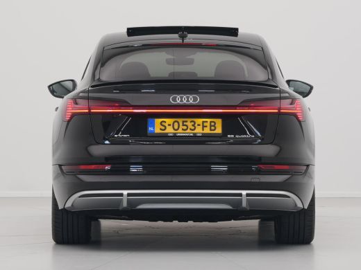 Audi e-tron 55 408pk quattro S edition S-line 95kWh Panorama Bang & Olufsen Stoelverwarming Pdc Acc Stoelmemo... ActivLease financial lease