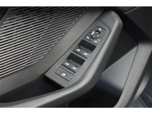 BMW 1 Serie 120 M Sport Automaat / Achteruitrijcamera / Comfort Access / Adaptieve LED / Stoelverwarming ActivLease financial lease