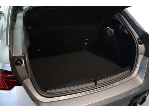 BMW 1 Serie 120 M Sport Automaat / Achteruitrijcamera / Comfort Access / Adaptieve LED / Stoelverwarming ActivLease financial lease