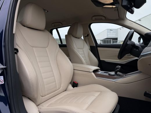 BMW 3 Serie Touring 330e Aut. eDrive Executive Edition | Trekhaak | Harman Kardon | Stoel Verwarming | ActivLease financial lease