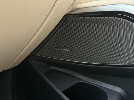 BMW 3 Serie Touring 330e Aut. eDrive Executive Edition | Trekhaak | Harman Kardon | Stoel Verwarming | ActivLease financial lease