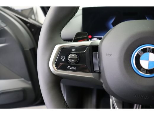 BMW 5 Serie Touring 530e M Sport Automaat / Panoramadak / Trekhaak / Bowers & Wilkins / M Sportonderstel / St... ActivLease financial lease