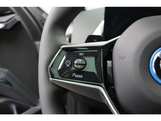 BMW X3 30e xDrive Automaat / Panoramadak / Trekhaak / Sportstoelen / Stuurverwarming / Comfort Access / ... ActivLease financial lease