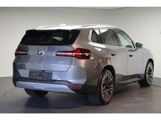 BMW X3 30e xDrive Automaat / Panoramadak / Trekhaak / Sportstoelen / Stuurverwarming / Comfort Access / ... ActivLease financial lease