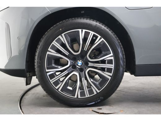 BMW X3 30e xDrive Automaat / Panoramadak / Trekhaak / Sportstoelen / Stuurverwarming / Comfort Access / ... ActivLease financial lease