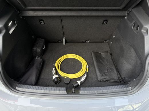 CUPRA Born Aut. Edition Pro 62kWh | LED | ALU | Navi | Camera | Carplay | ActivLease financial lease