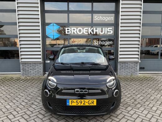 Fiat 500 Icon 42 KWH 92,5% SoH 120 pk | Navigatie | Parkeersensoor achter | Cruise control | ActivLease financial lease