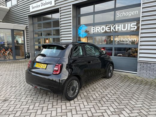 Fiat 500 Icon 42 KWH 92,5% SoH 120 pk | Navigatie | Parkeersensoor achter | Cruise control | ActivLease financial lease