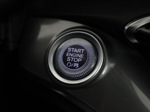 Fiat 500 La Prima 42 kWh | Panoramadak | Adaptive cruise | Leder | Camera | Keyless | Carplay | Parkeerhul... ActivLease financial lease