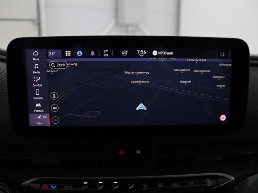 Fiat 500 La Prima 42 kWh | Panoramadak | Adaptive cruise | Leder | Camera | Keyless | Carplay | Parkeerhul... ActivLease financial lease