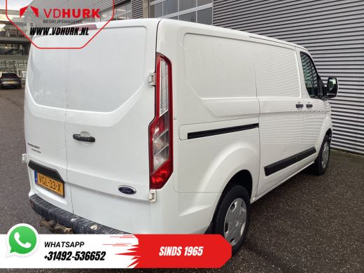 Ford Transit Custom 2.0 TDCI EXPORT ONLY Carplay/ Airco/ Cruise/ Trekhaak/ 2.5t Trekverm./ PDC V+A/ Navi ActivLease financial lease