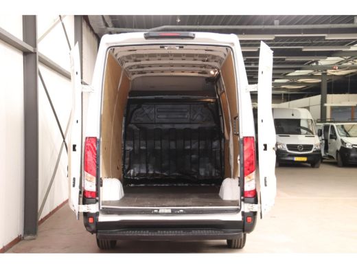 Iveco Daily 35S14V 2.3 L2H2 AIRCO CRUISE CONTROL EURO 6 ActivLease financial lease